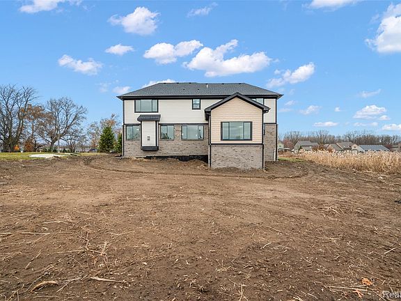 5th image of 29700 Red Fox Ln
