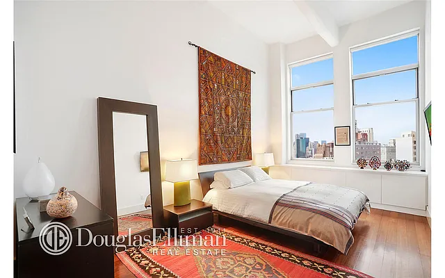 Sold by Douglas Elliman | media 21