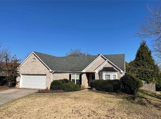 8540 Fieldgrove Ct, Gainesville, GA 30506