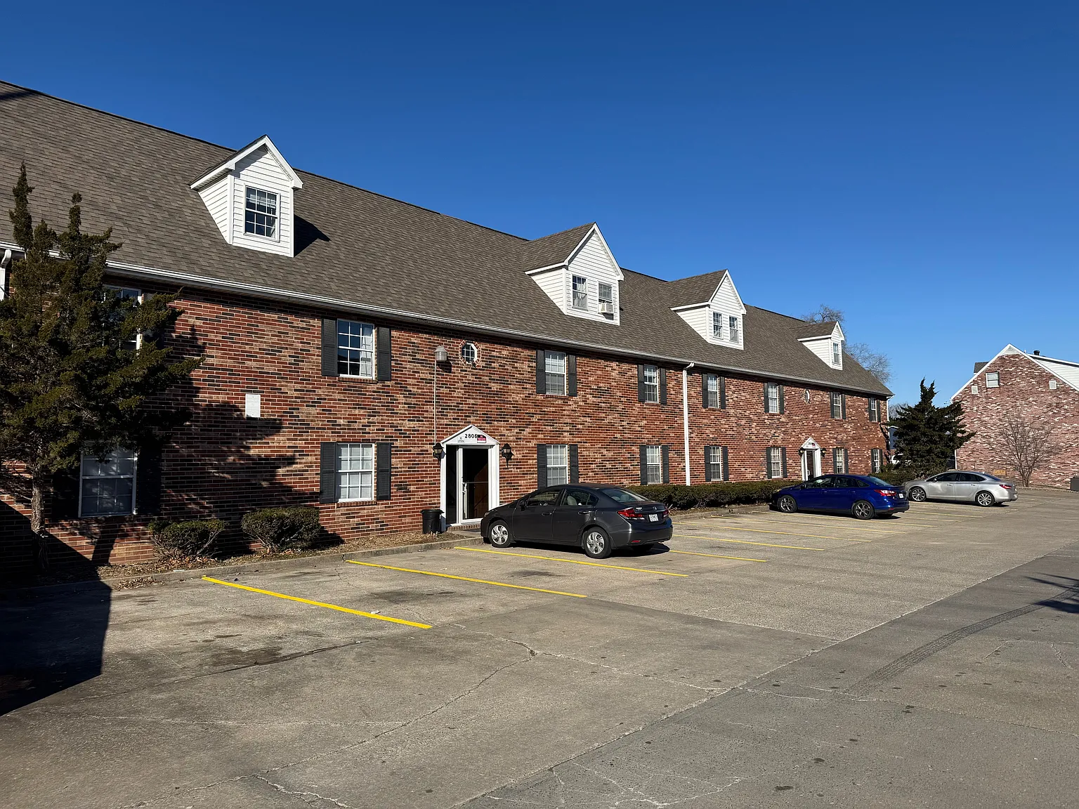 1 bed, $550 — Photo 1