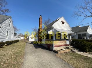 305 Sandhurst Dr, Dayton, OH