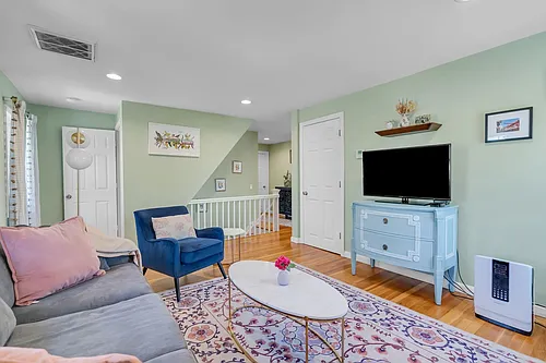 181 Lexington St #181 Photo 1
