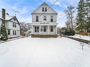 395 S Main St, Woonsocket, RI 02895