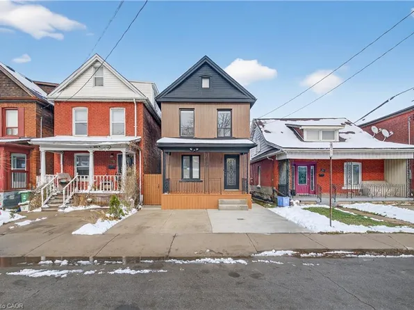 23 Edward St, Hamilton, ON L8L 2V2