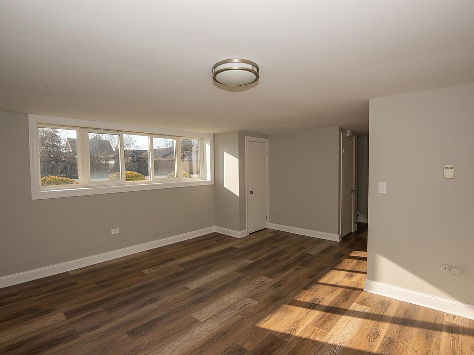 1st image of 1709 E 31st St #G