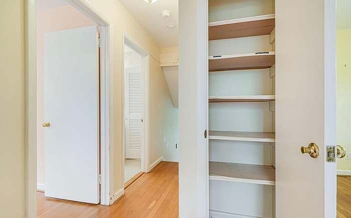 1st image of 12102 Hunters Ln #3
