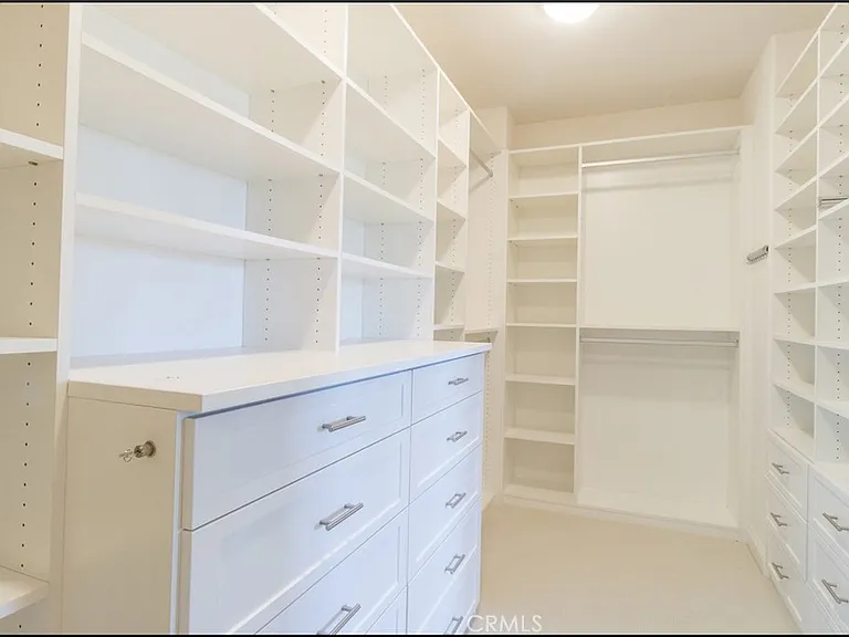 47 Santa Barbara Dr — Photo 25