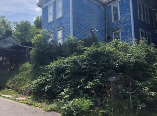 59 High St, Cameron, WV 26033