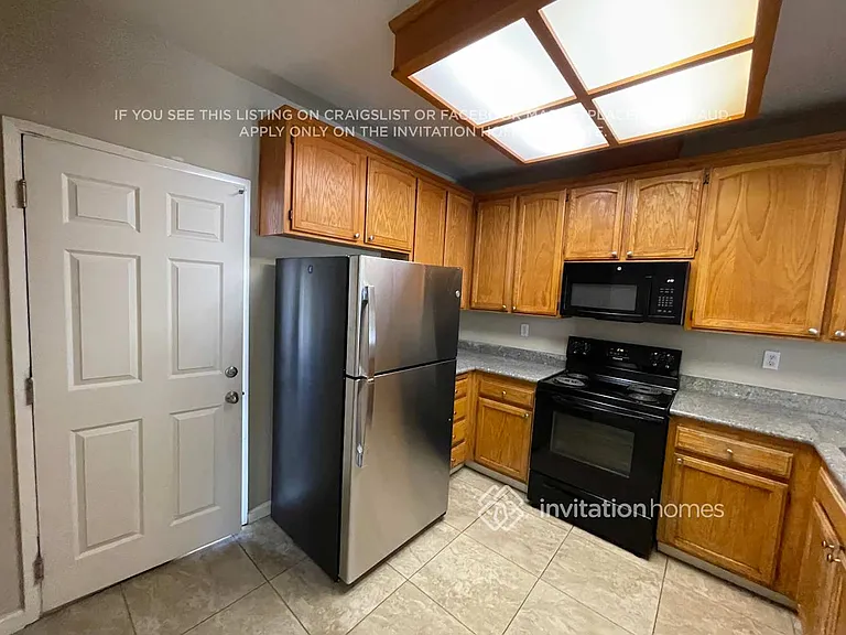 336 Flagstone Cir — Photo 4