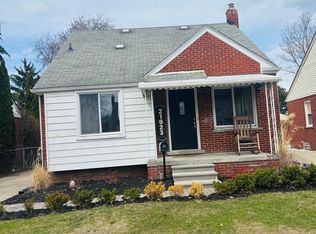 21023 Sunnydale St, Saint Clair Shores, MI 48081