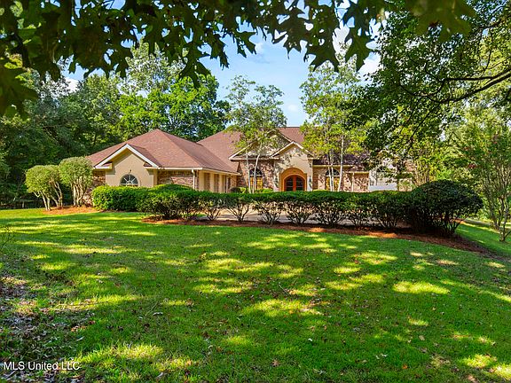 4th image of 373 Chapel Hill Rd