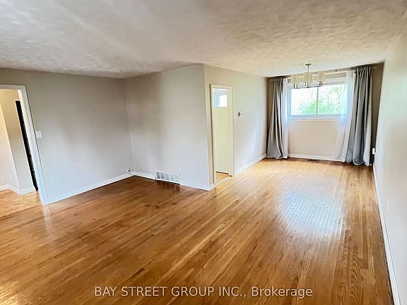 4th image of 153 Simpson Rd