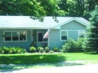 3213 Hamlet Dr, Tobyhanna, PA 18466