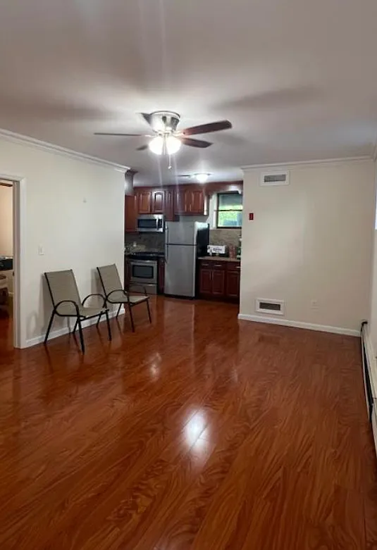 2 bed, $2,999 — Photo 1