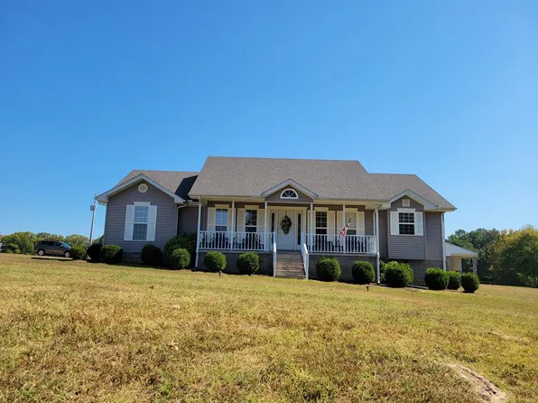 730 Pleasant Grove Rd, Springville, TN 38256