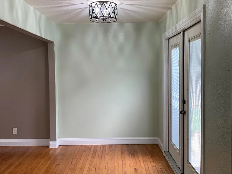 3425 Brady Ave — Photo 8
