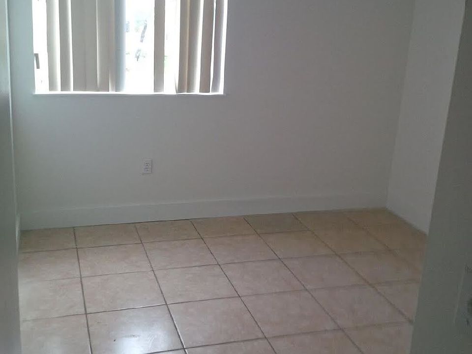 2nd image of 9735 Fontainebleau Blvd #G203