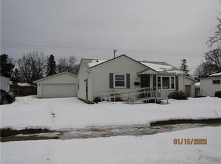 1614 Rist Ave, Eau Claire, WI 54701