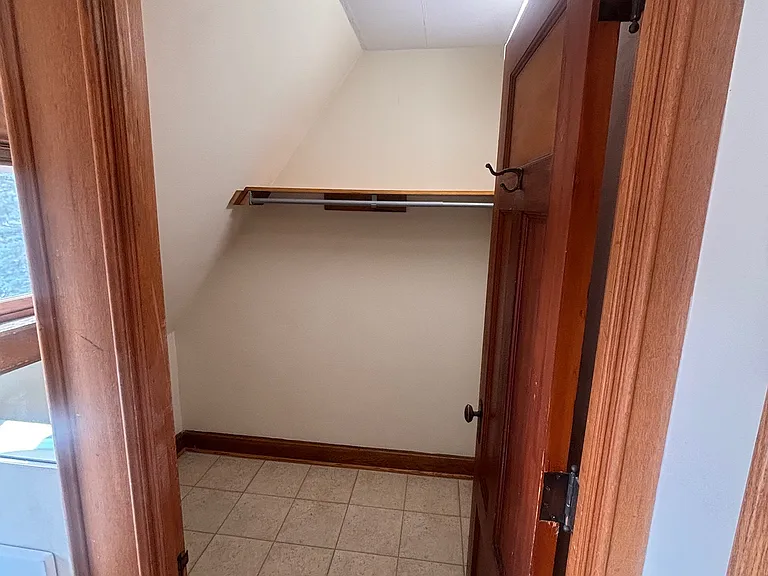 142 Main St E #3W — Photo 13