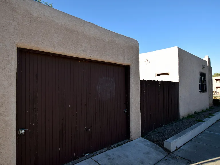402 Girard Blvd SE — Photo 12