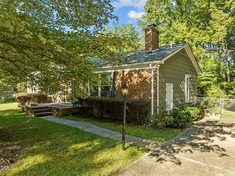 6109 Whittier Dr — Photo 25