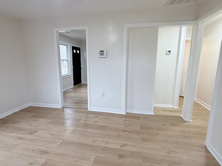 20 Calvin St — Photo 6