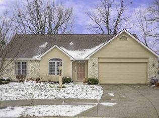 7825 Morning Gate Ct, Fort Wayne, IN 46804