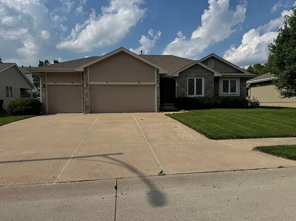 16110 Emiline St, Omaha, NE 68136