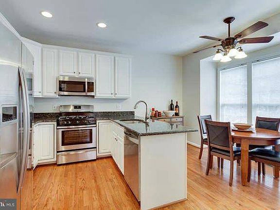 3rd image of 12872 Fair Valley Ct