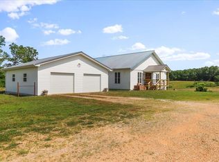 6532 State Rte W, Peace Valley, MO 65788