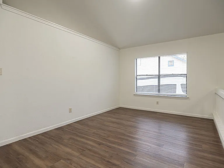 11513 Juniper Ridge Dr — Photo 4