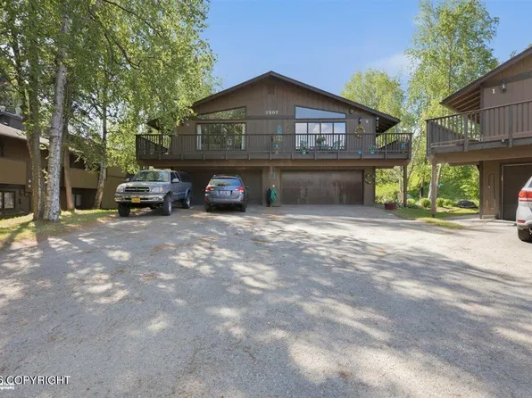 7207 Foxridge Cir #D-4, Anchorage, AK 99518
