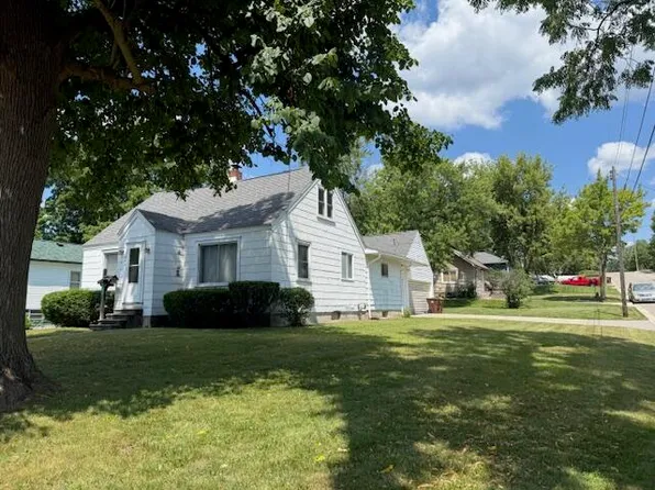 524 Jones St, Ionia, MI 48846