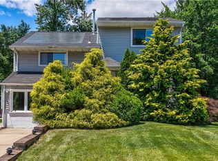 221 N Hill Rd, Colonia, NJ 07067