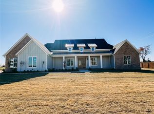 3161 Bloomfield St, Bentonville, AR 72713