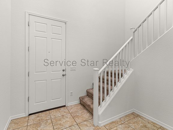 4th image of 857 E Del Rio St