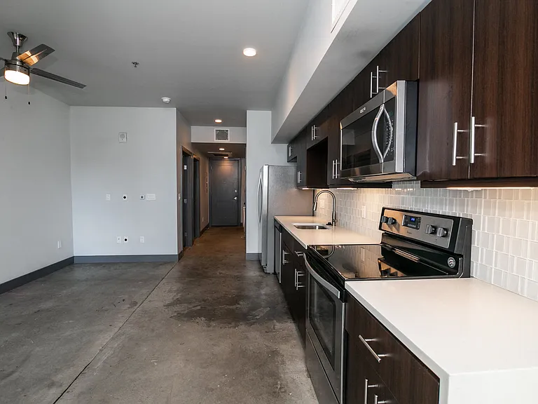 Tennyson Place — Photo 46