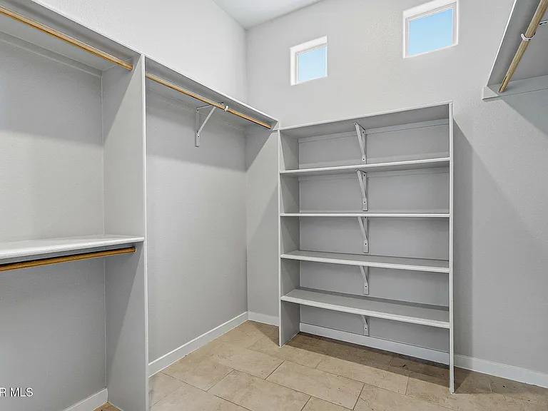 329 Hector Porras Dr — Photo 28