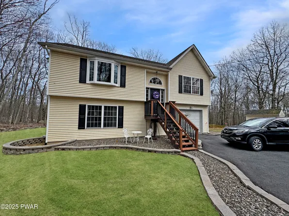 124 Cowberry Ln, Milford, PA 18337