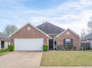323 Gaston Ln, Bossier City, LA 71112