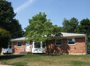 676 Boelsen Dr, Westbury, NY 11590