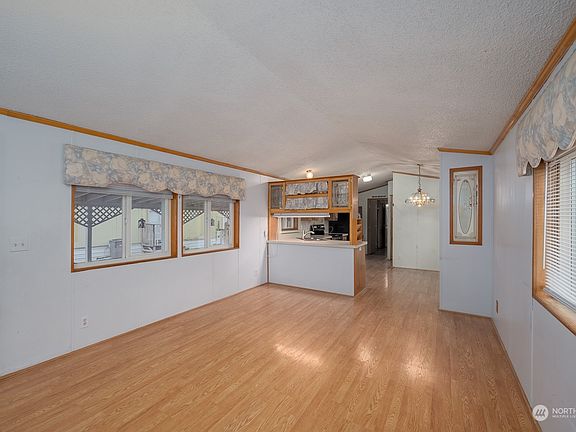 4th image of 3010 W Peninsula Dr #104