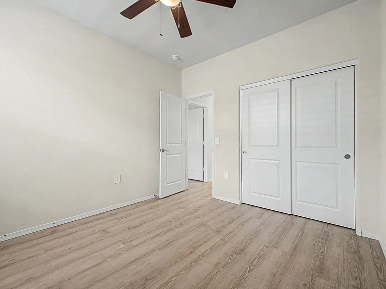 24654 N Corn St — Photo 19
