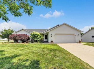 545 Ontario Rd, Green Bay, WI 54311