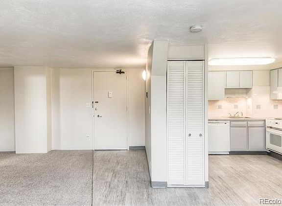 5th image of 1155 N Ash St #806