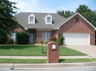 1105 Richmond Rd, Edmond, OK 73034