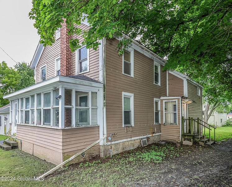 2nd image of 544 Bridge Street