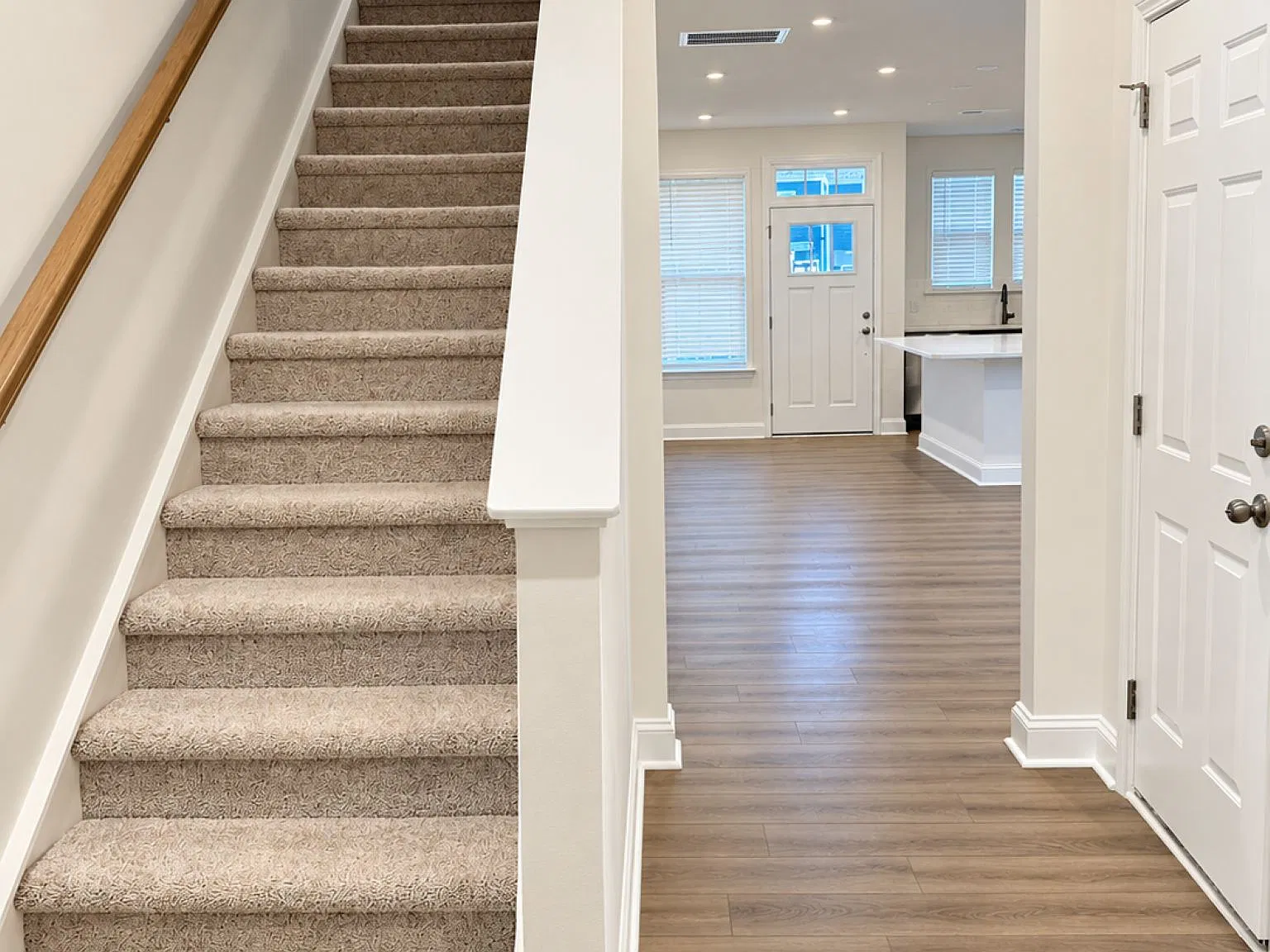 9035 Gulledge Ct — Photo 2