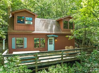 52 Steep Ln, Maggie Valley, NC 28751