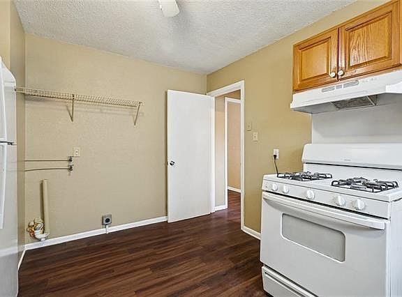 5th image of 523 Wagner St